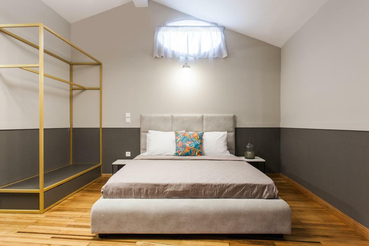 אתונה Step One | Luxury Suites Right In The Heart Of Acropolis Next To Metro Station מראה חיצוני תמונה